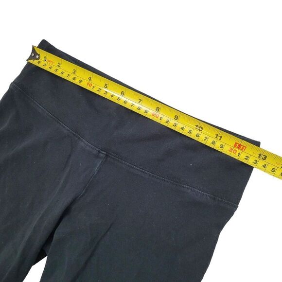 2/$20 Aritzia TNA Black Short Size: Small - Picture 7 of 7